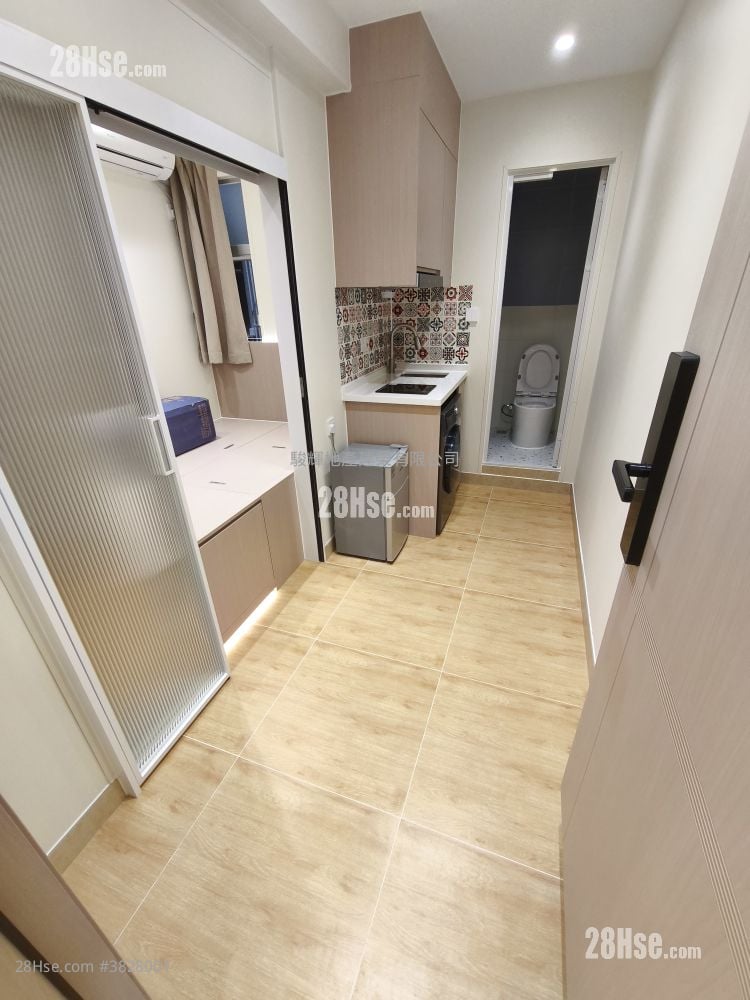 Universal Mansion Rental Studio , 1 Bathroom 180 ft²