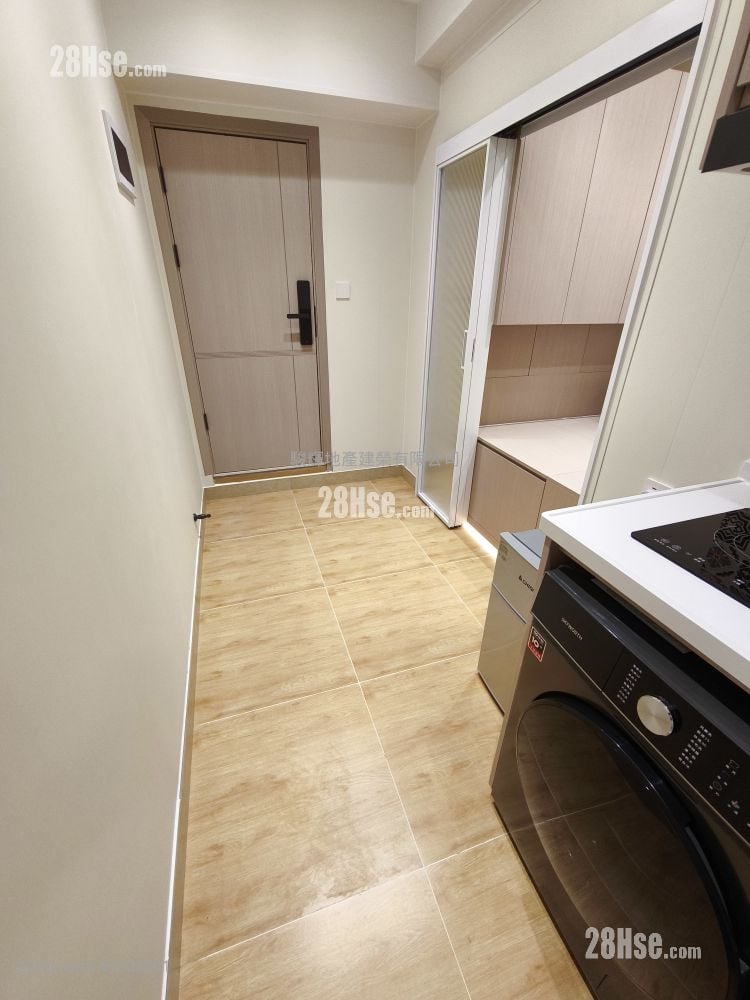 Universal Mansion Rental Studio , 1 Bathroom 180 ft²