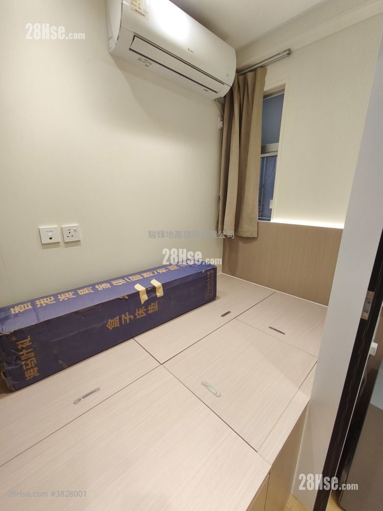 Universal Mansion Rental Studio , 1 Bathroom 180 ft²