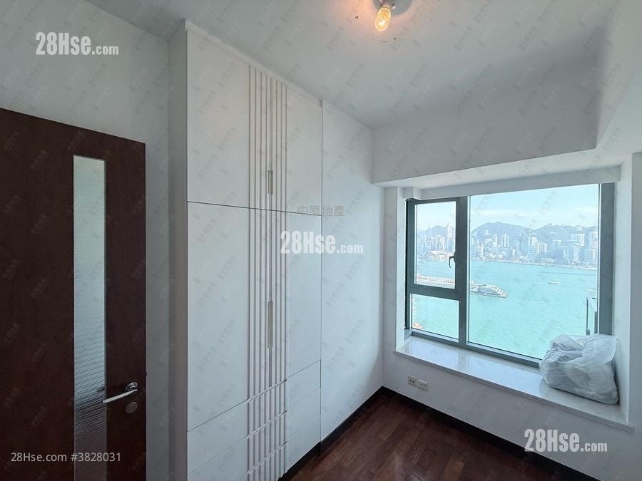 睡房 2: 君临天下 租盘 3 房 , 3 浴室 1,076 平方尺