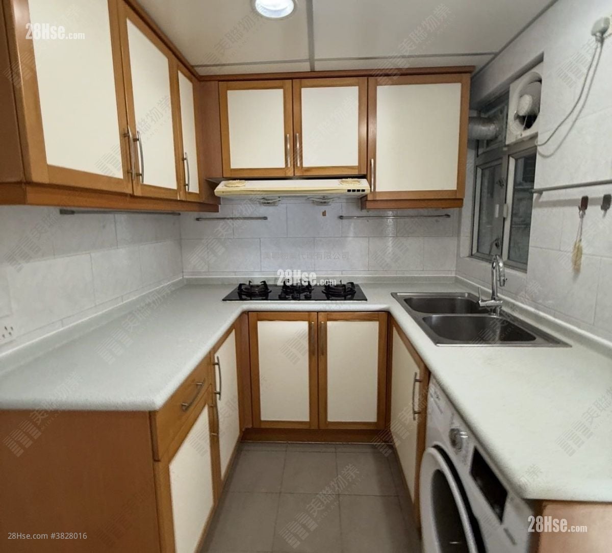 碧濤花園 售盤 3 房 , 2 浴室 732 平方呎