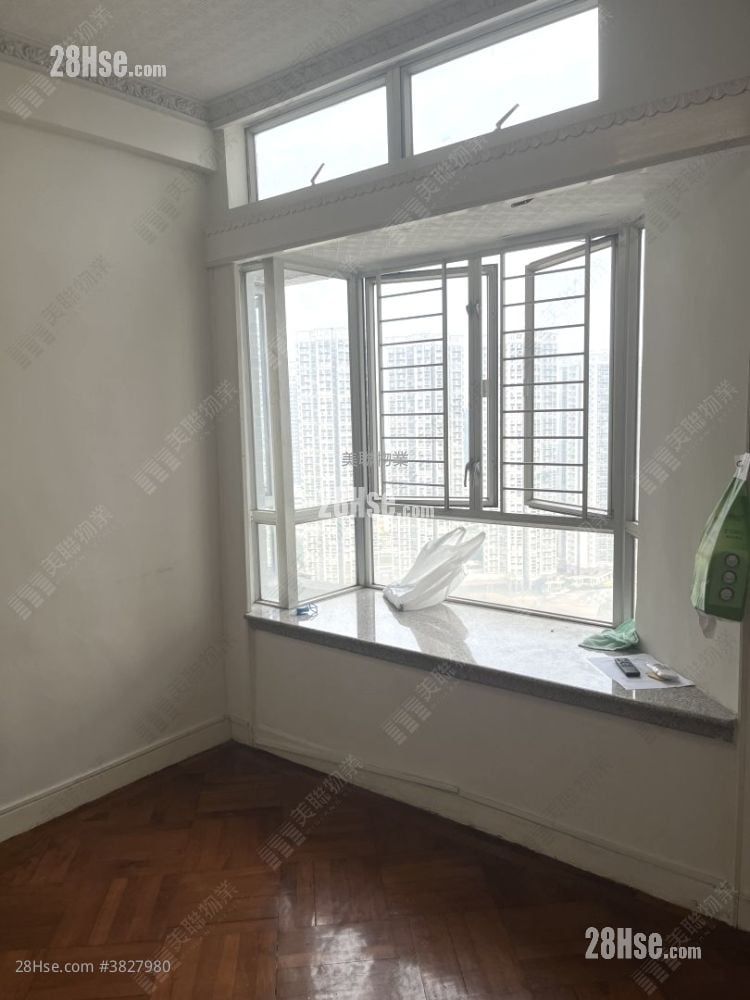 Kingswood Villas Rental 3 Bedrooms , 1 Bathroom 547 ft²