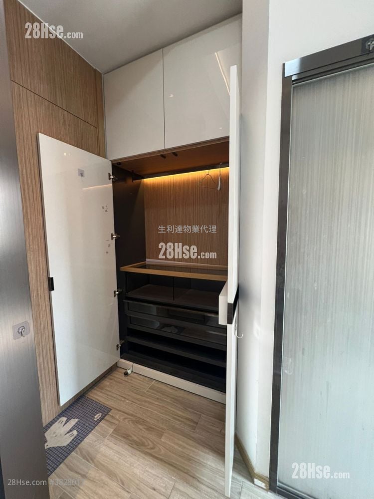 Vantage Rental Studio 196 ft²