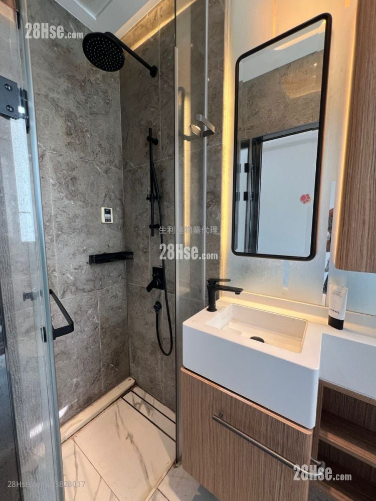 Vantage Rental Studio 196 ft²