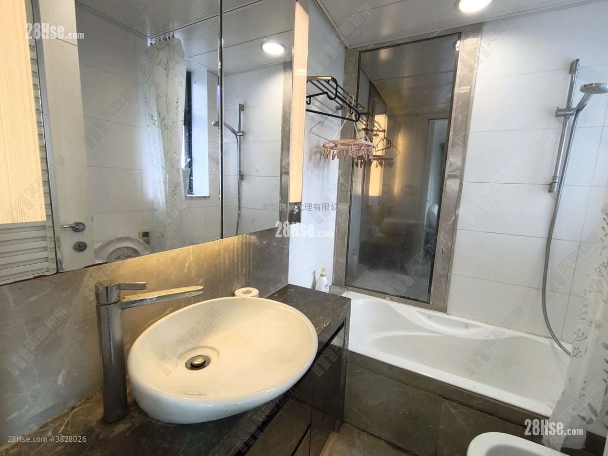 Mont Vert Sell 3 Bedrooms 739 ft²