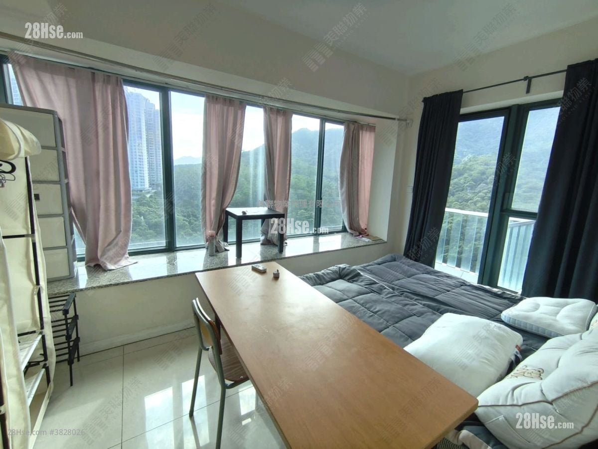 Mont Vert Sell 3 Bedrooms 739 ft²