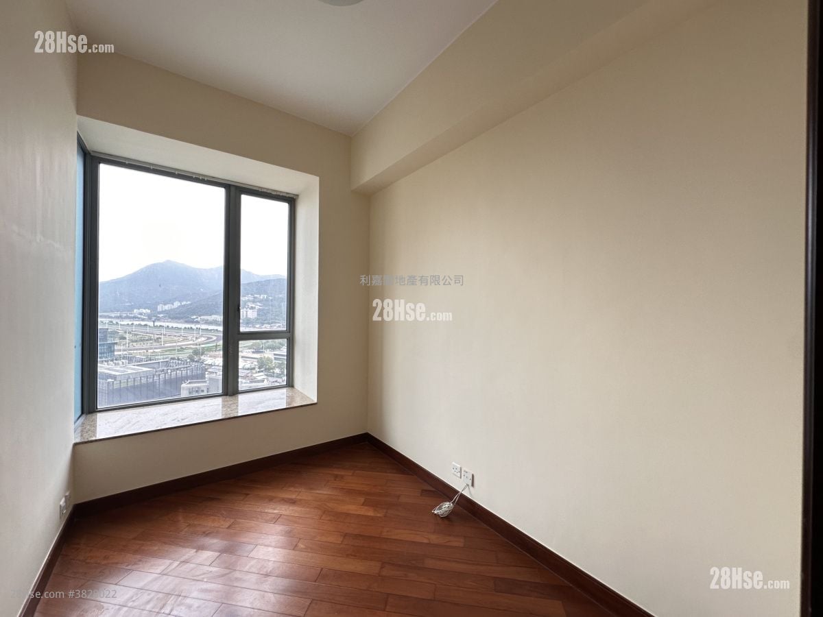 御龍山 售盤 4 房 , 2 浴室 1,444 平方呎