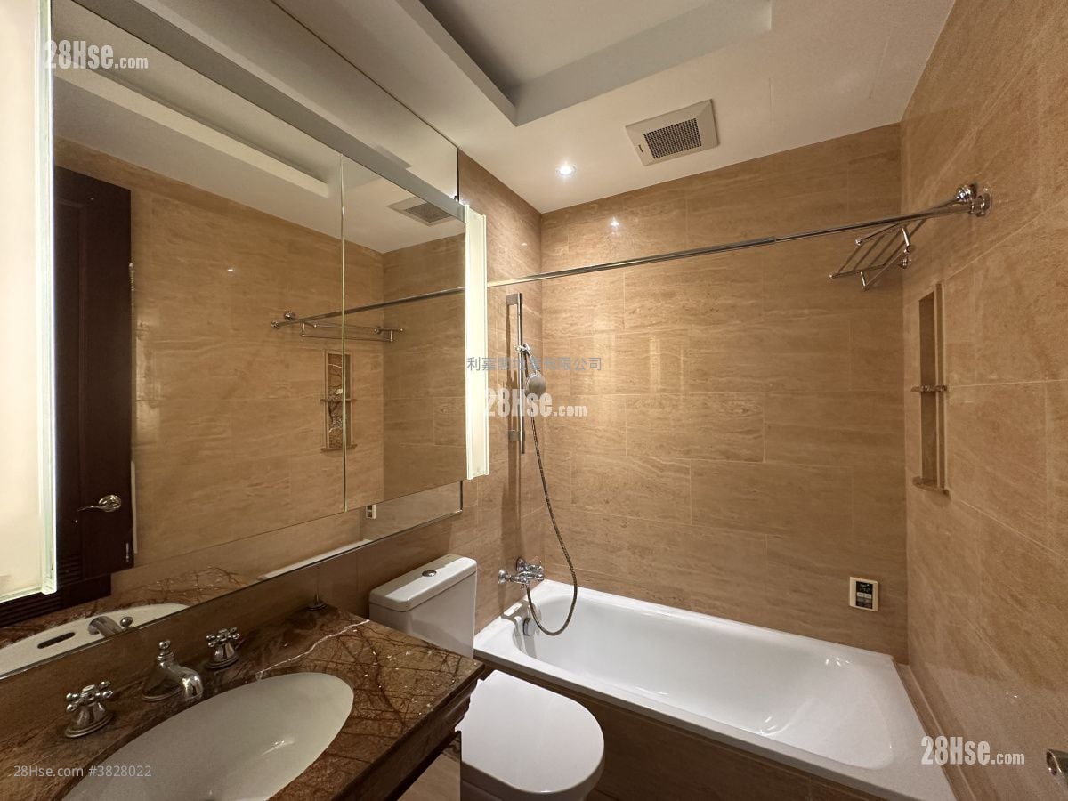 御龍山 售盤 4 房 , 2 浴室 1,444 平方呎