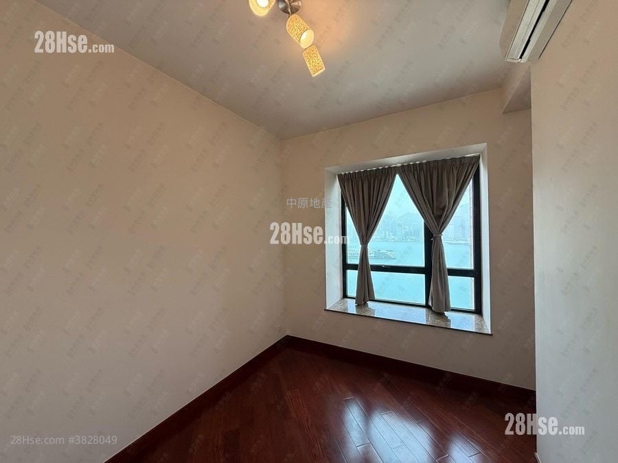 凱旋門 售盤 3 房 , 2 浴室 841 平方呎