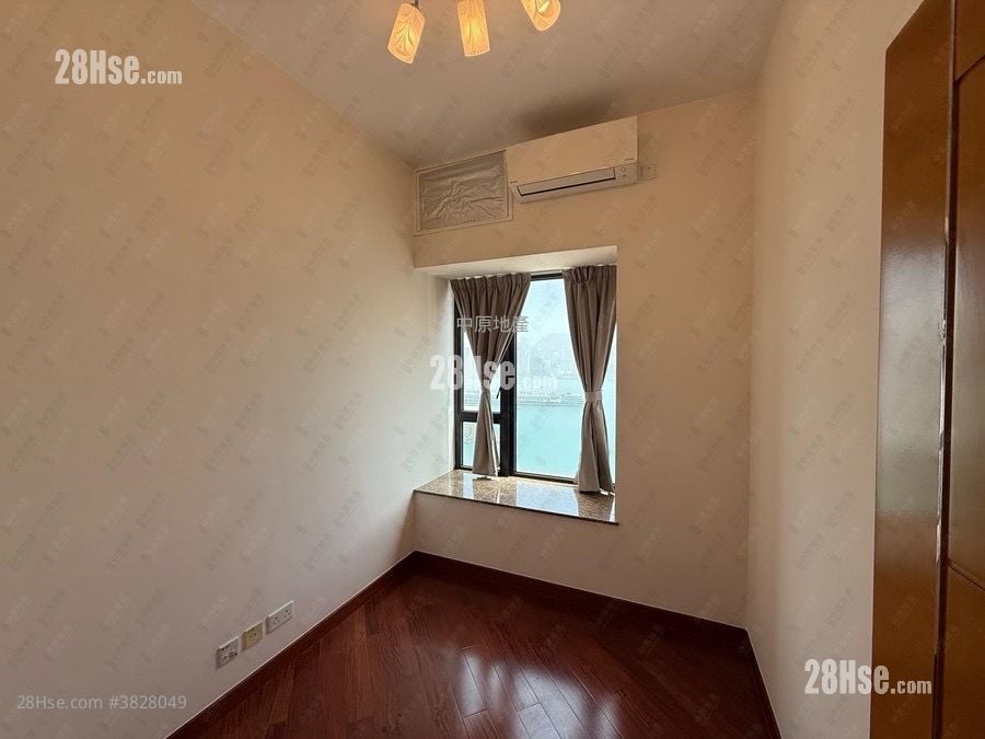 凱旋門 售盤 3 房 , 2 浴室 841 平方呎