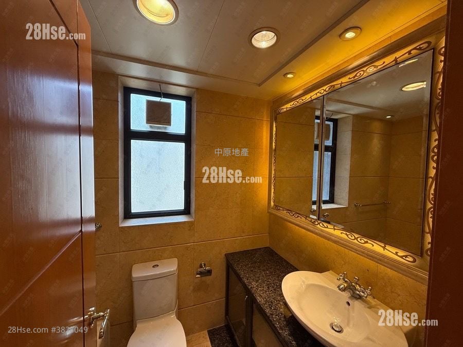 凱旋門 售盤 3 房 , 2 浴室 841 平方呎