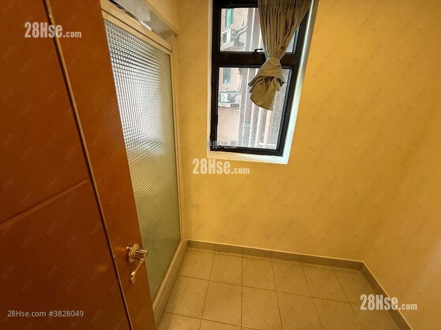 凱旋門 售盤 3 房 , 2 浴室 841 平方呎