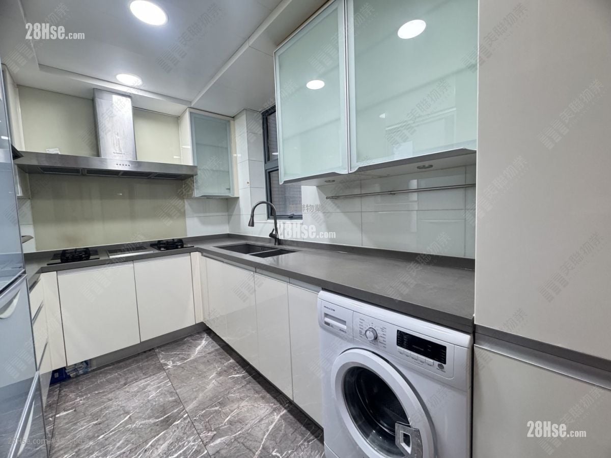 御龙山 售盘 3 房 1,016 平方尺