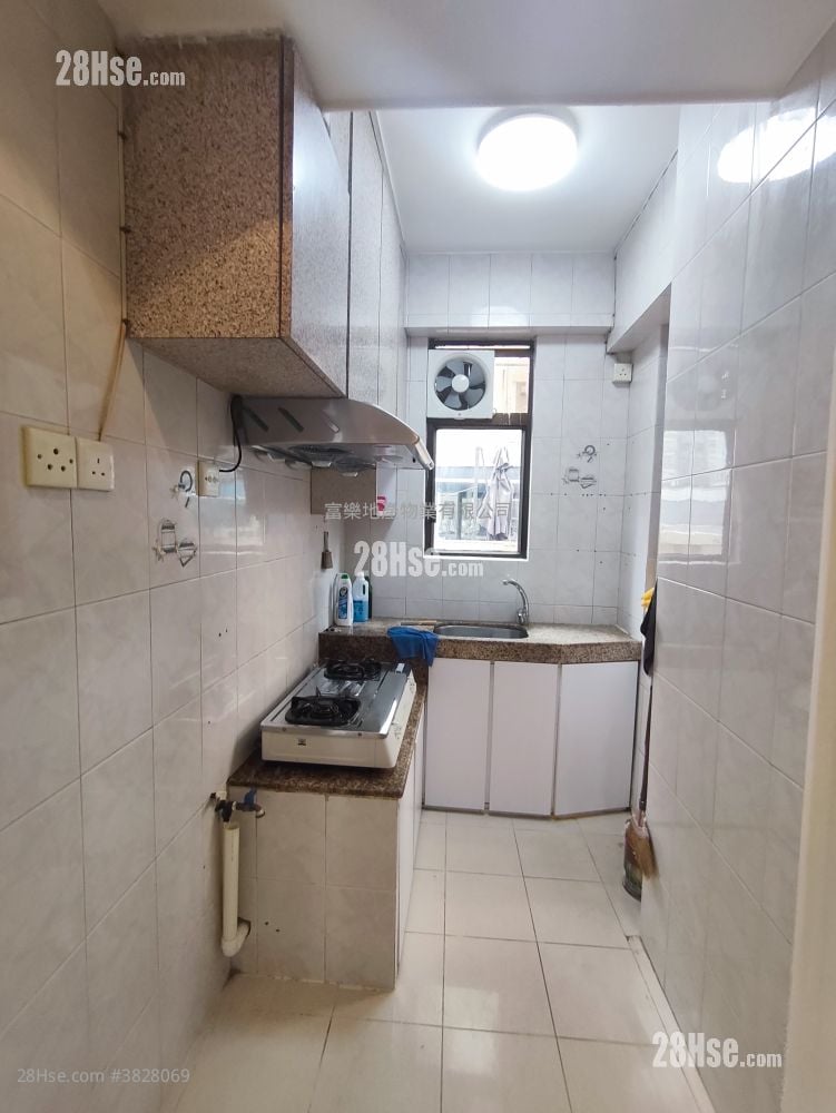 单幢楼房 租盘 3 房 , 1 浴室 500 平方尺