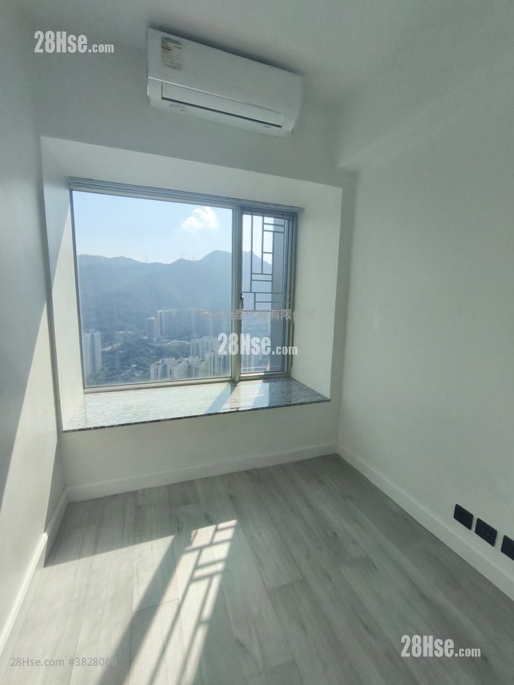 bedroom 2: Festival City Sell 3 Bedrooms 784 ft²