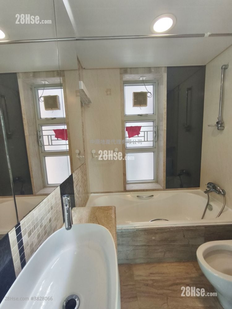 bathroom: Festival City Sell 3 Bedrooms 784 ft²