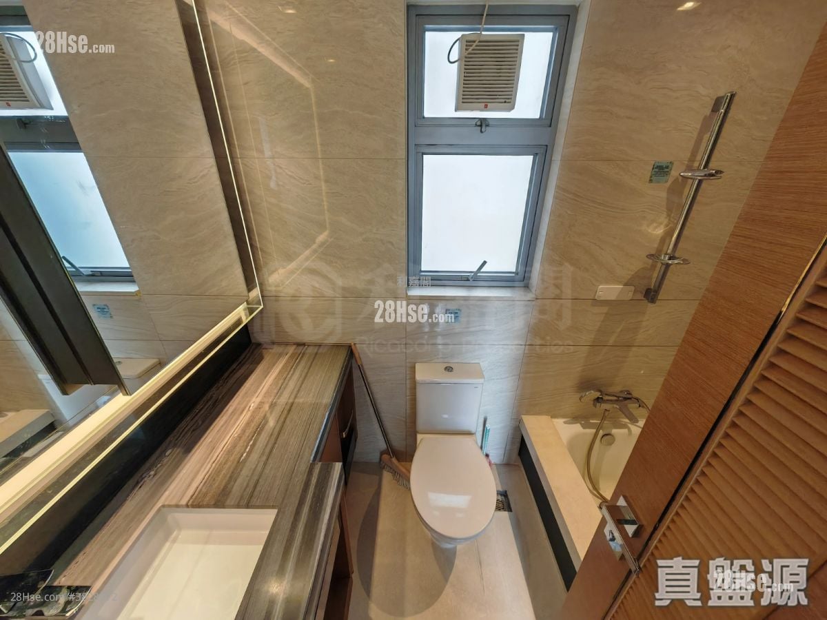 峻峦 售盘 3 房 , 1 浴室 606 平方尺