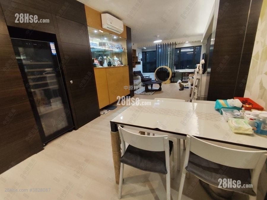 Dawning Views Sell 4 Bedrooms , 2 Bathrooms 940 ft²