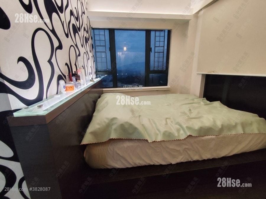 Dawning Views Sell 4 Bedrooms , 2 Bathrooms 940 ft²