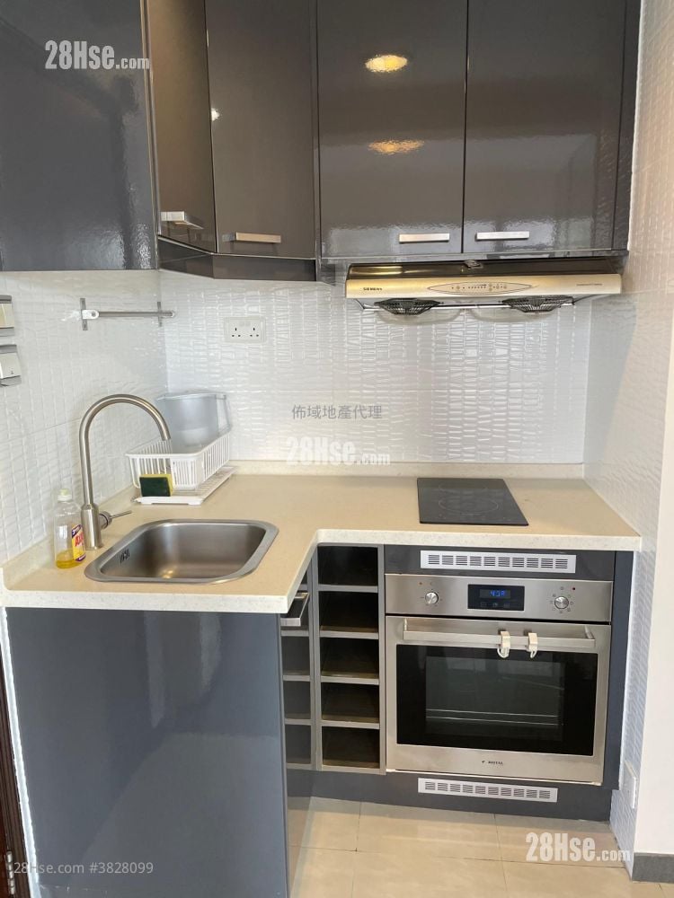 Kelly Court Rental 230 ft²