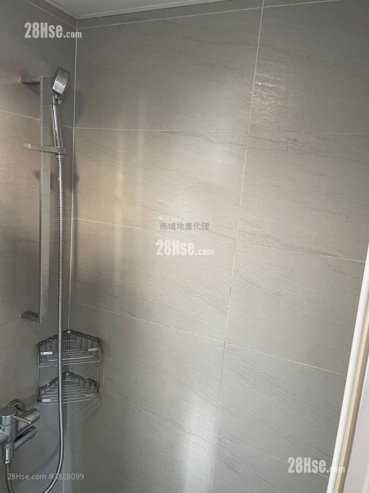 Kelly Court Rental 230 ft²