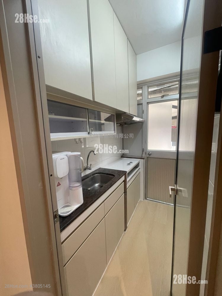Treasure Court Rental 281 ft²