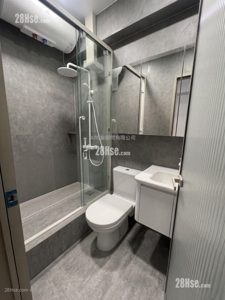 Treasure Court Rental 281 ft²