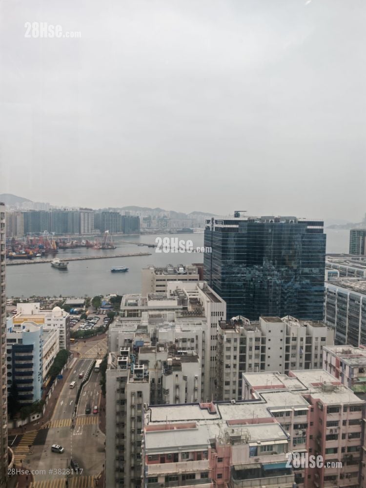 The Vantage Sell 2 Bedrooms , 2 Bathrooms 424 ft²