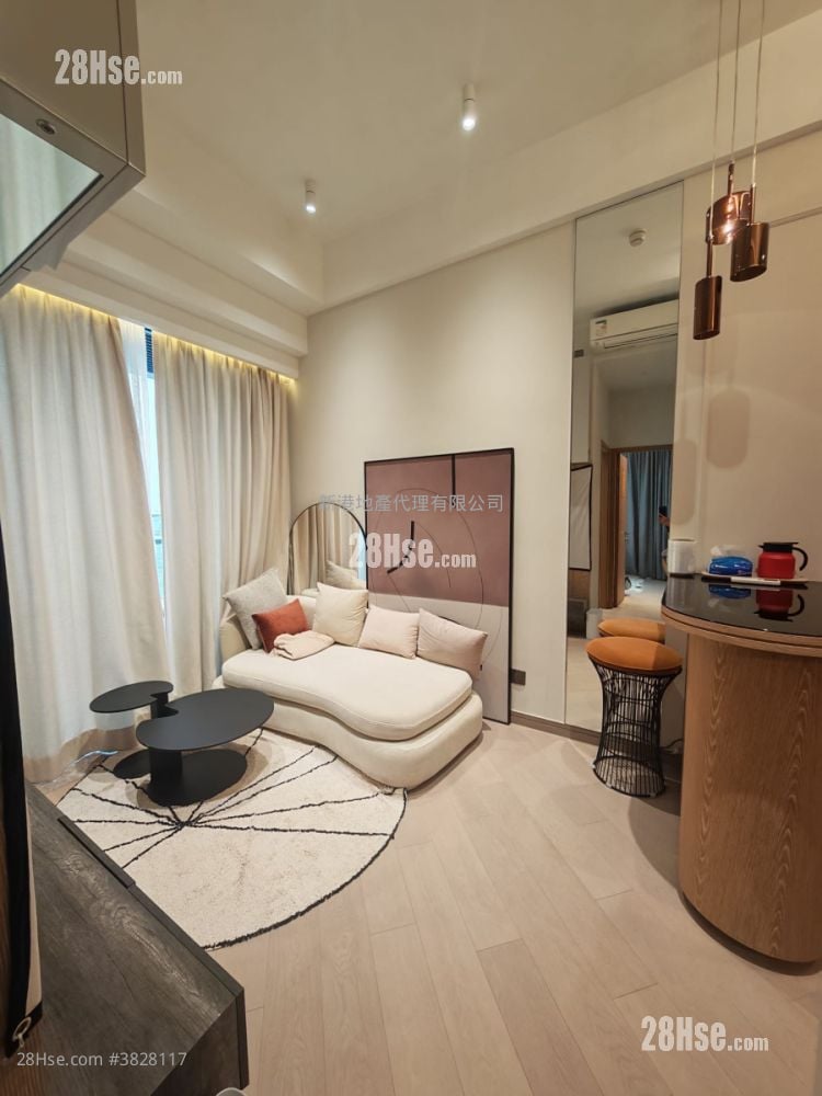 The Vantage Sell 2 Bedrooms , 2 Bathrooms 424 ft²