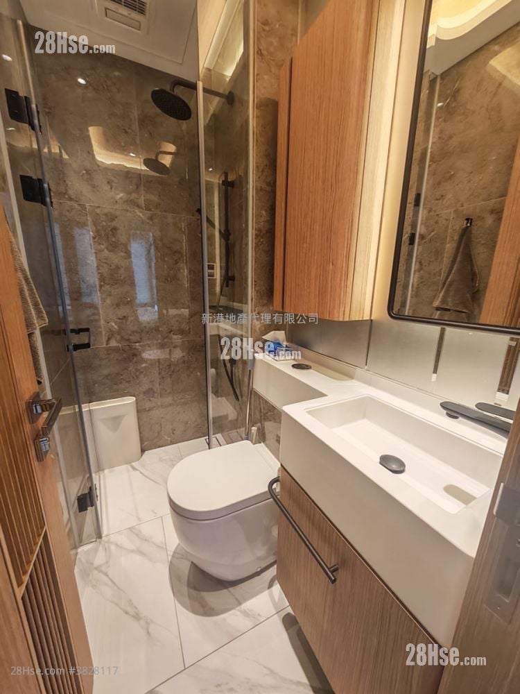 The Vantage Sell 2 Bedrooms , 2 Bathrooms 424 ft²