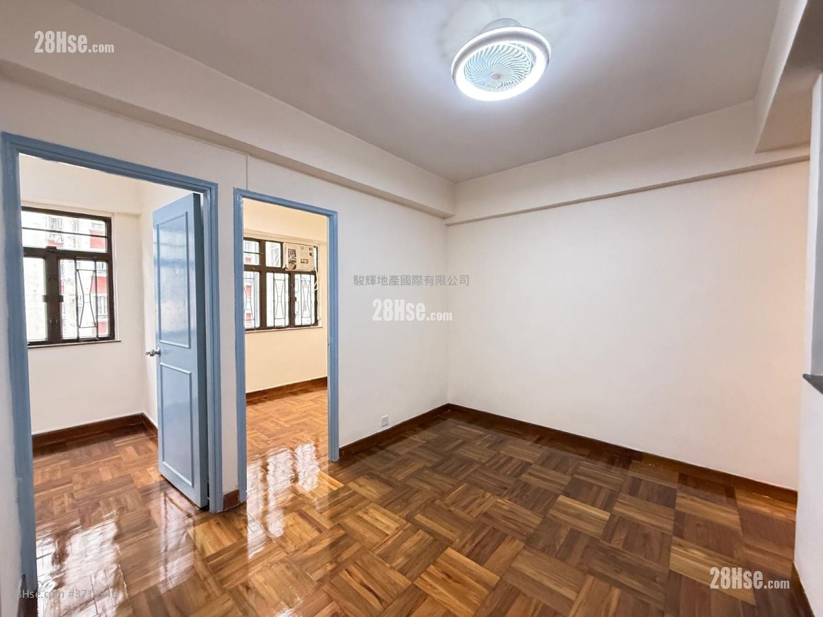 霭华大厦 售盘 2 房 , 1 浴室 321 平方尺