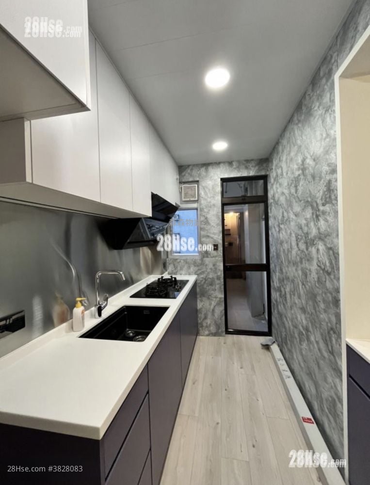 華園 售盤 3 房 , 2 浴室 847 平方呎