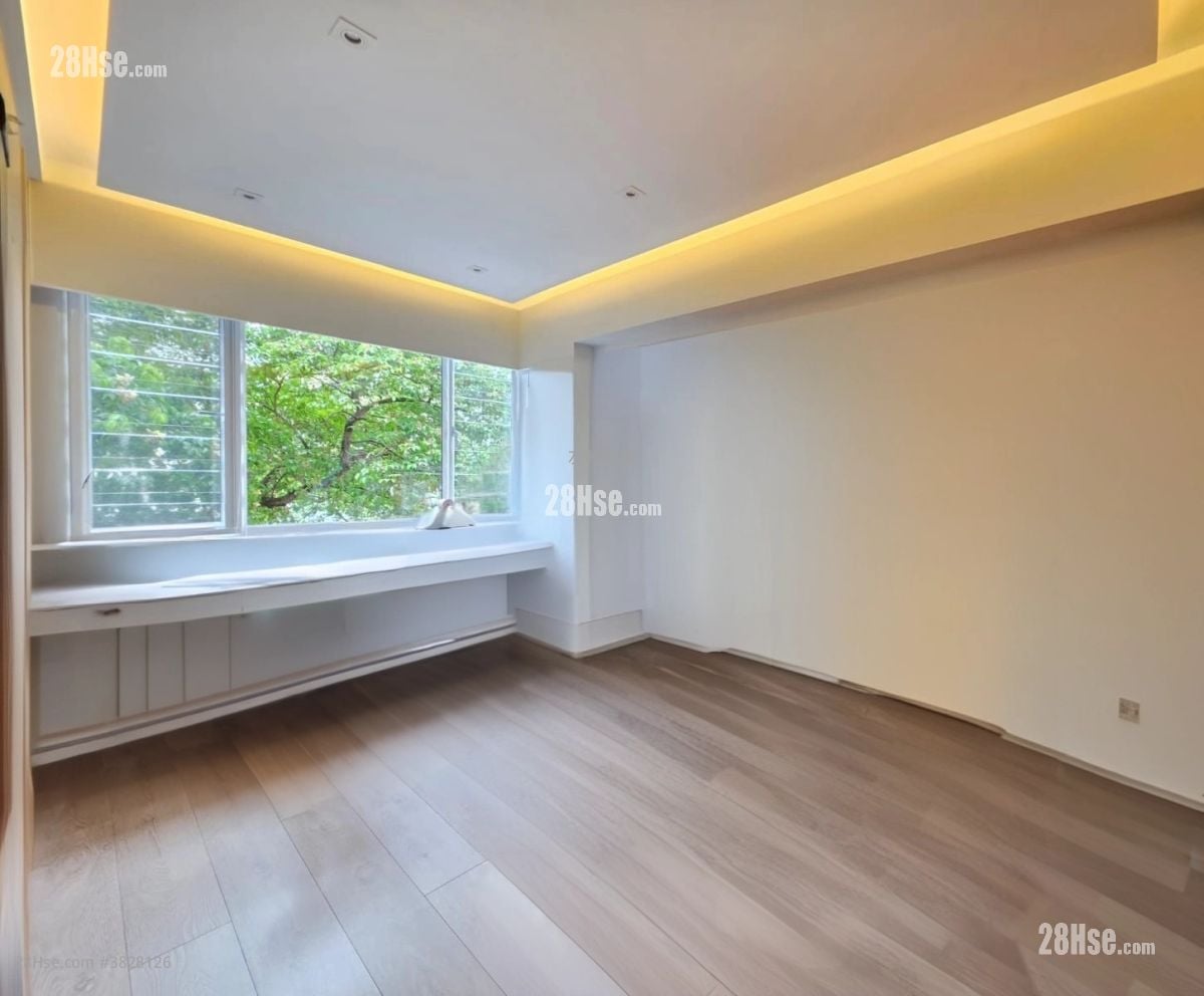 Fortune Well Height Sell 2 Bedrooms , 2 Bathrooms 915 ft²