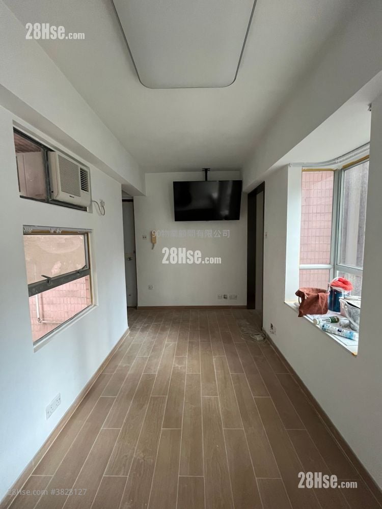 Jade Court Rental 225 ft²