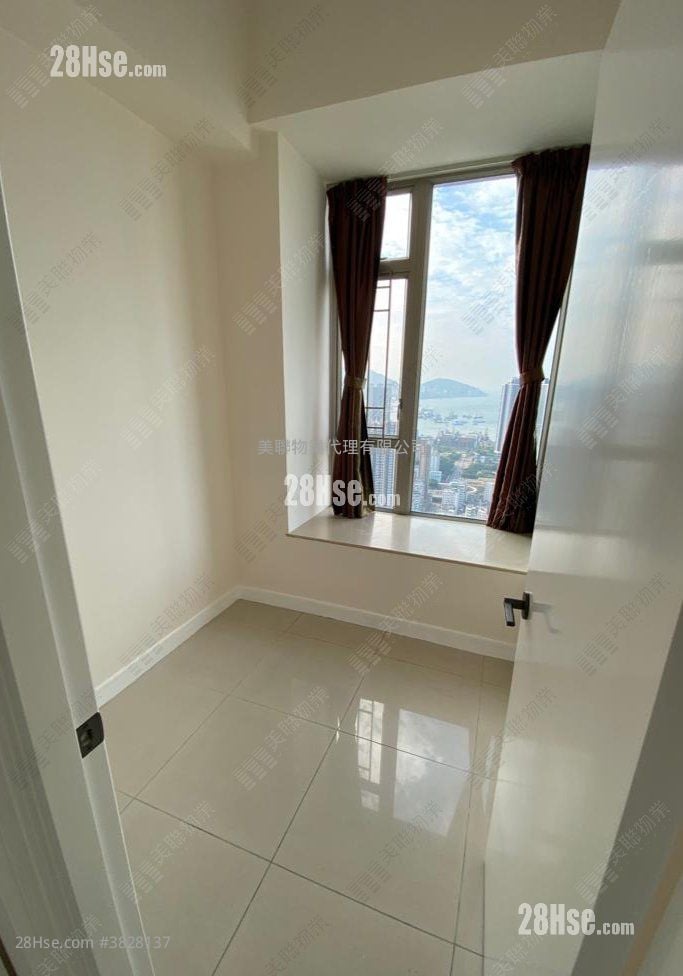 Vista Sell 3 Bedrooms , 2 Bathrooms 687 ft²