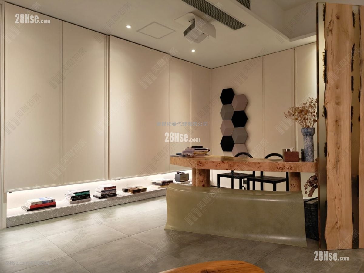 Mount Pavilia Sell 1 Bedroom , 2 Bathrooms 968 ft²