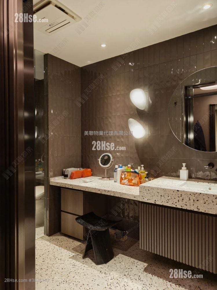 Mount Pavilia Sell 1 Bedroom , 2 Bathrooms 968 ft²