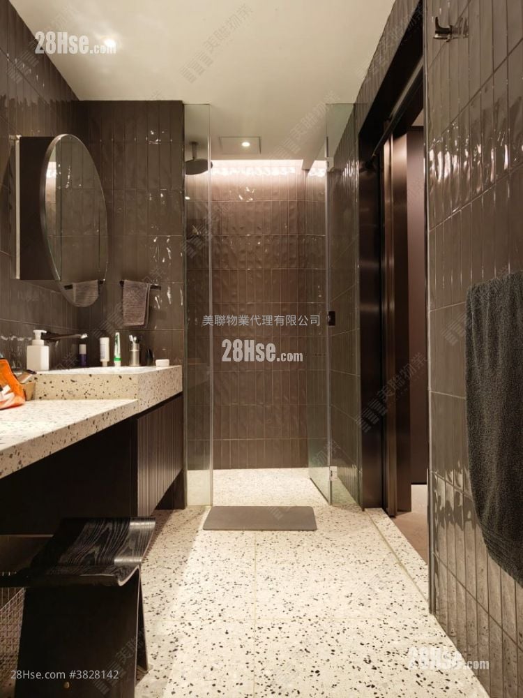 Mount Pavilia Sell 1 Bedroom , 2 Bathrooms 968 ft²