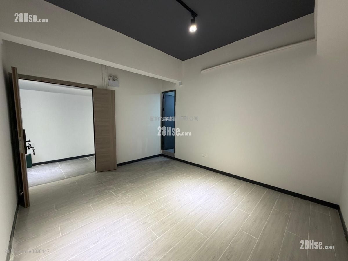 Factory Rental Studio , 1 Toilet 190 ft²