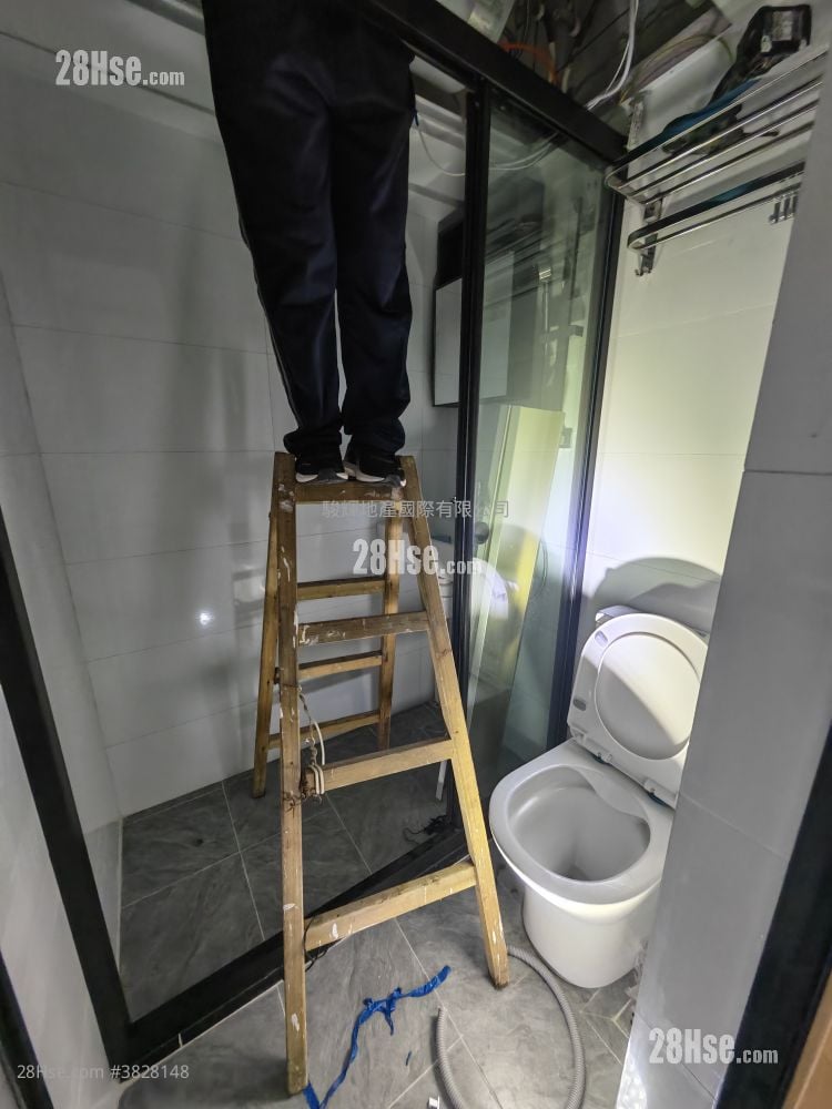 Yuk Chuen Building Rental Studio , 1 Bathroom 180 ft²