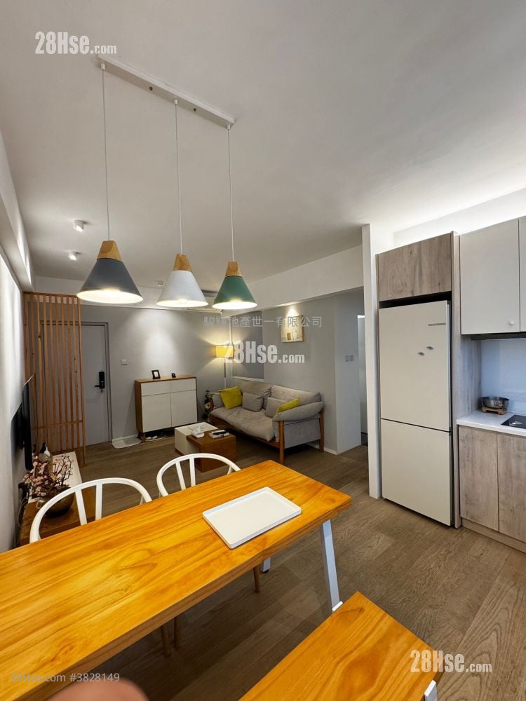 Passkon Court Sell 2 Bedrooms , 1 Bathroom 440 ft²