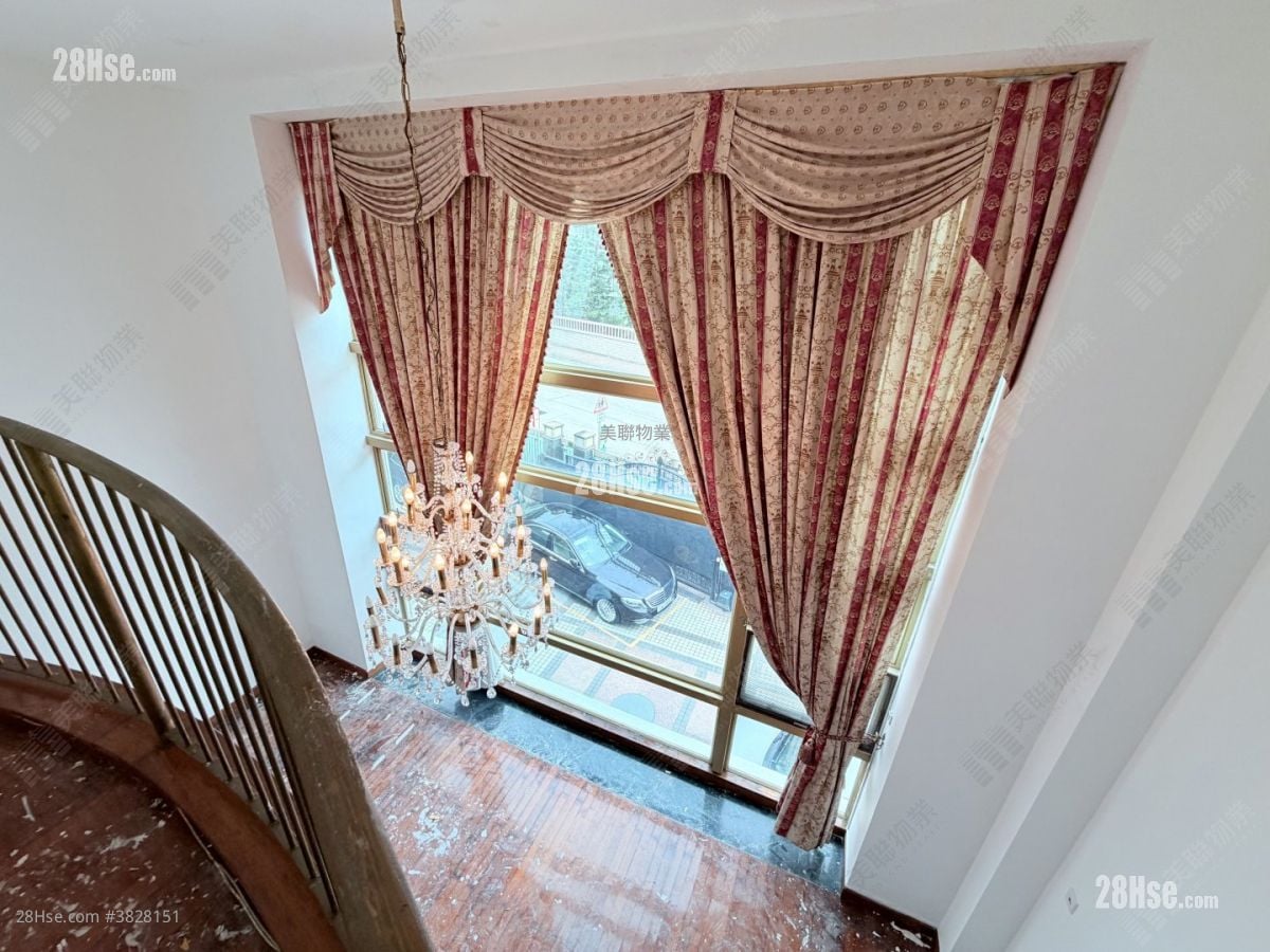 丽珊园 租盘 5+ 房 , 4 浴室 4,989 平方尺