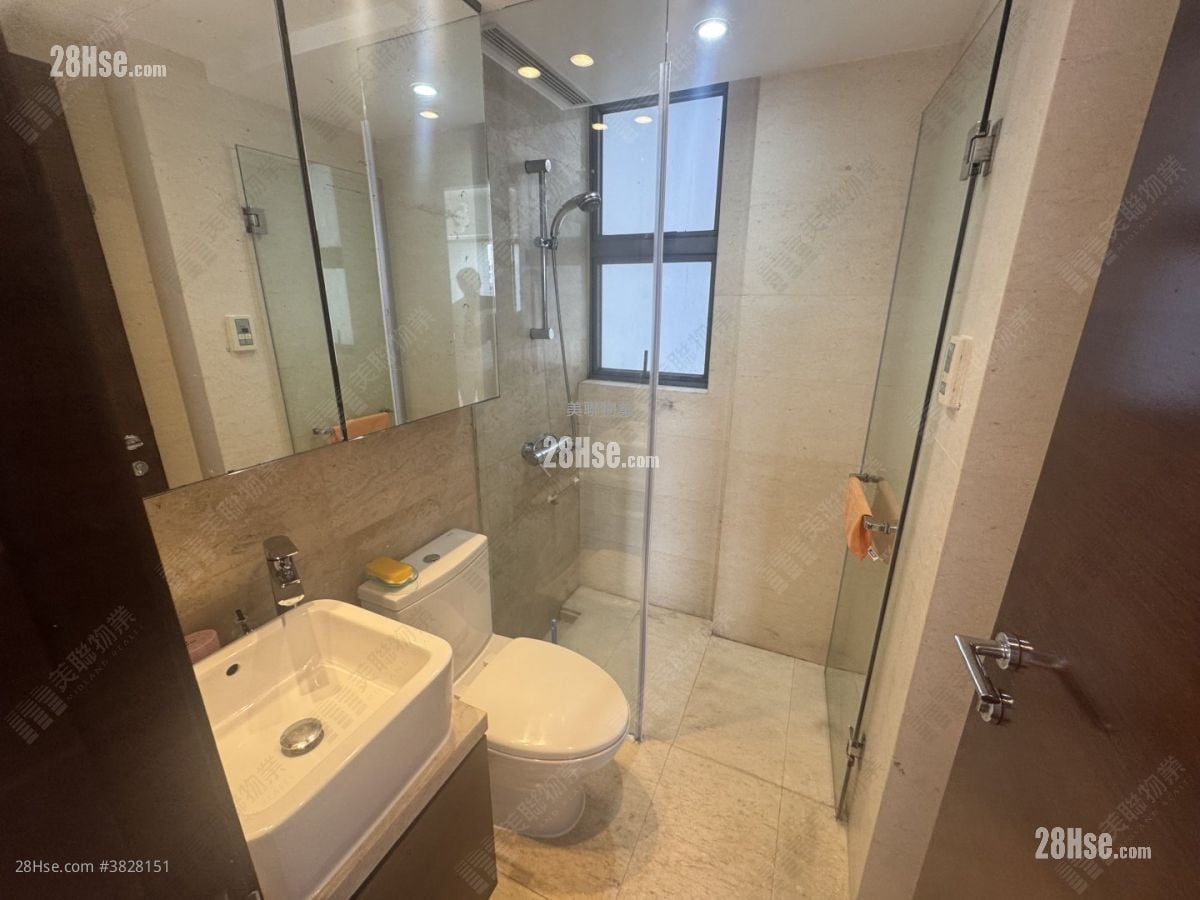 丽珊园 租盘 5+ 房 , 4 浴室 4,989 平方尺