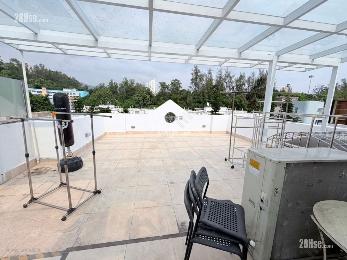 丽珊园 租盘 5+ 房 , 4 浴室 4,989 平方尺