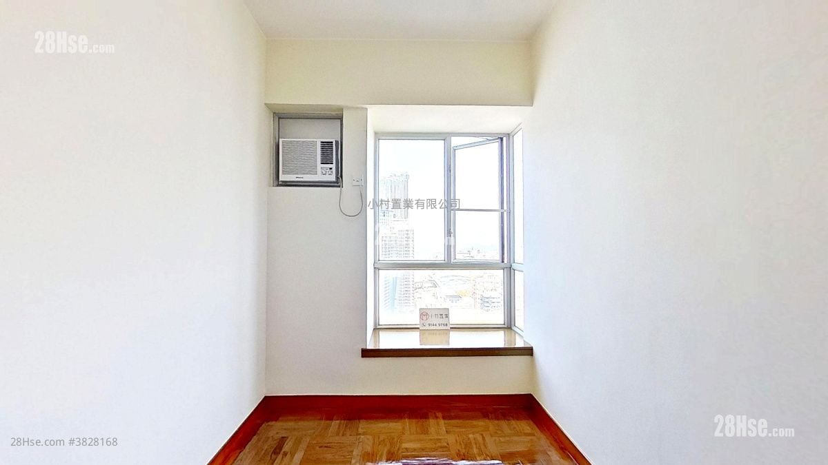 bedroom 2: Liberty Mansion Rental 2 Bedrooms , 1 Bathroom 415 ft²