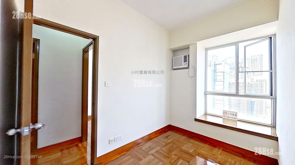 bedroom 2: Liberty Mansion Rental 2 Bedrooms , 1 Bathroom 415 ft²