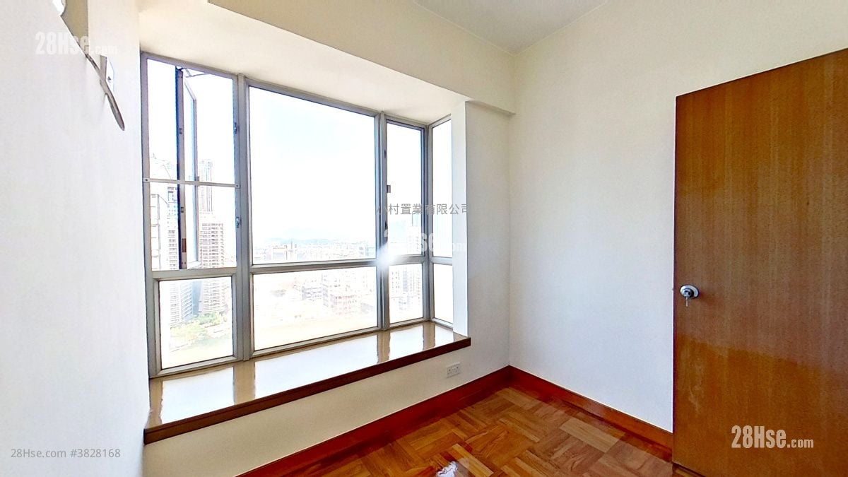 master room: Liberty Mansion Rental 2 Bedrooms , 1 Bathroom 415 ft²