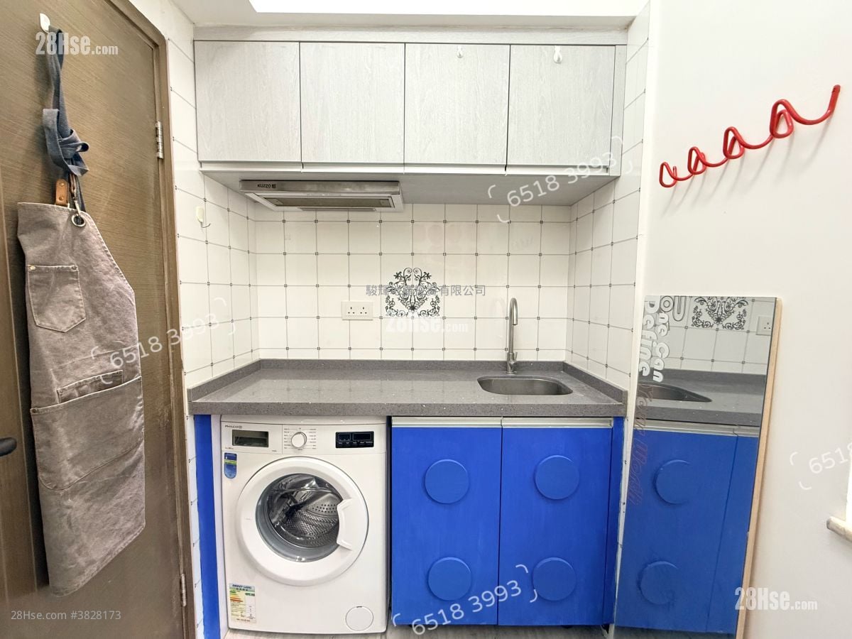 19-21 Cameron Road Rental Studio , 1 Bathroom 160 ft²