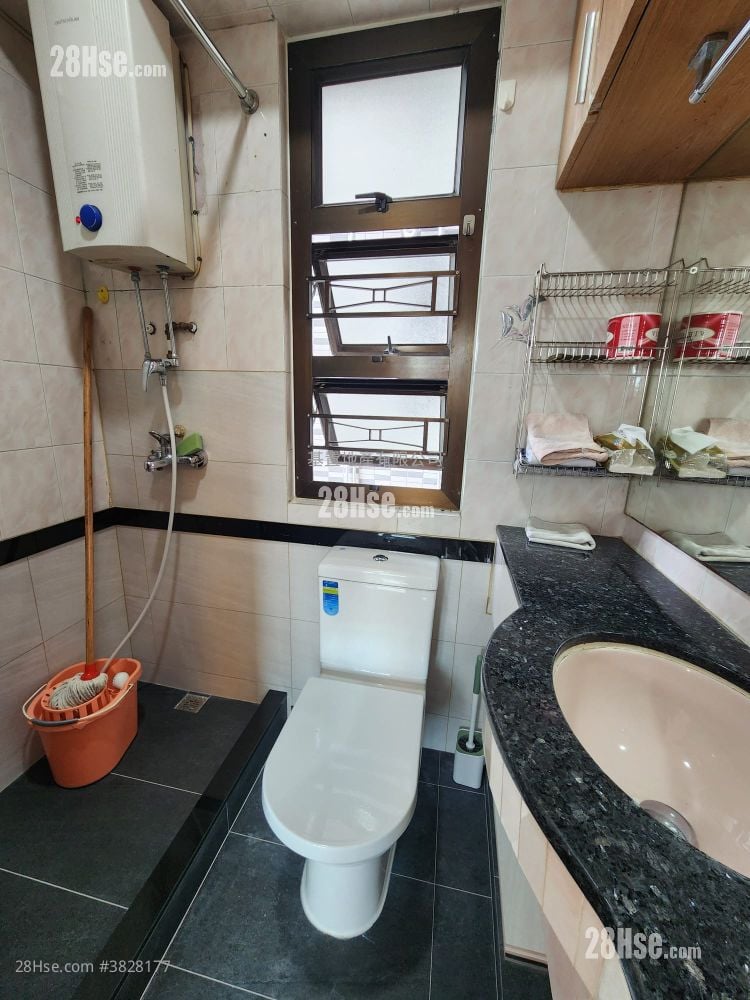 福群大樓 售盤 3 房 , 1 浴室 450 平方呎