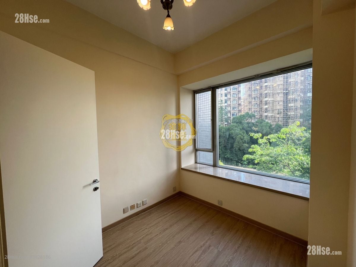 South Crest Sell 3 Bedrooms , 2 Bathrooms 928 ft²